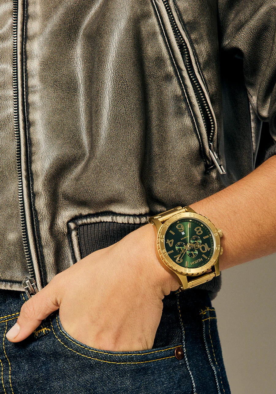 51-30 Chrono - Gold / Green Sunray - Image 11